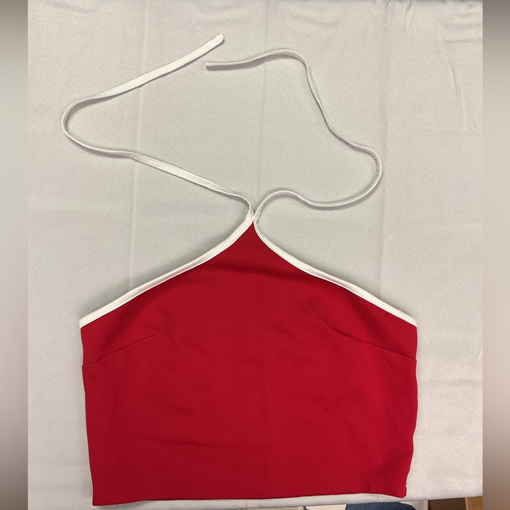 Superdown Sirena Contrast Halter Top - Picture 3 of 5